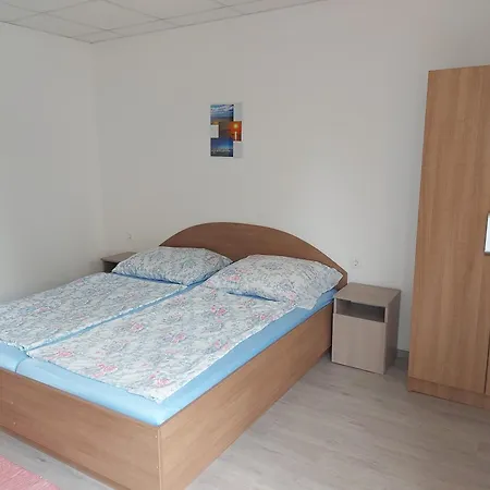 Evelin-benedek Apartament Balatonföldvár